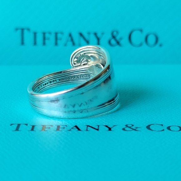 1895 Tiffany & Company Colonial Ivy Spoon Ring in Sterling Silver #93 - Picture 7 of 12